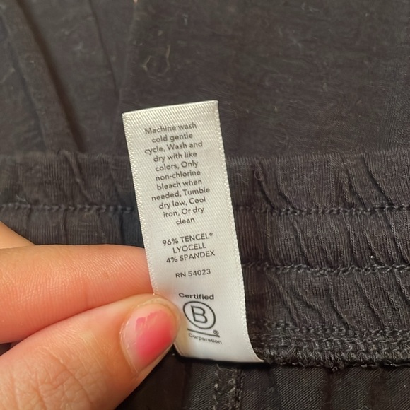 Athleta Black High Rise Cropped Wide Leg Pants Size 1X - Picture 5 of 8